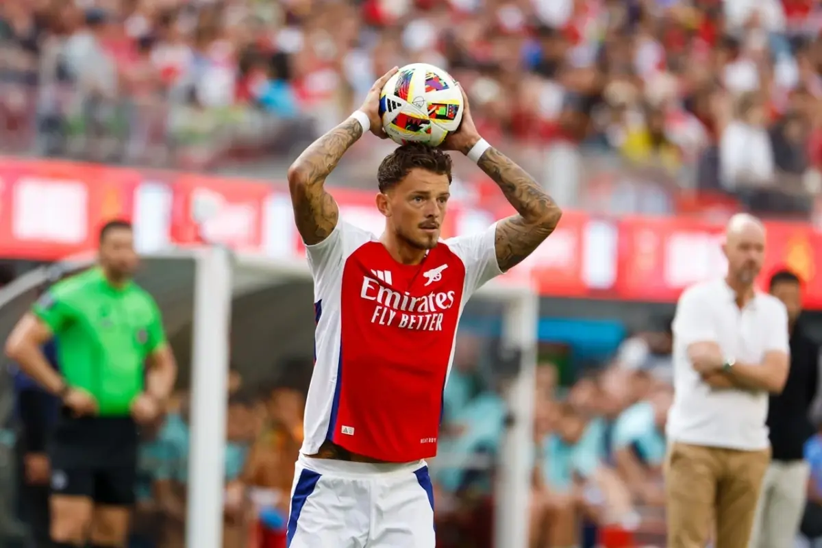 kontuzja-bena-whitea-obronca-arsenalu-poza-gra-co-najmniej-miesiac