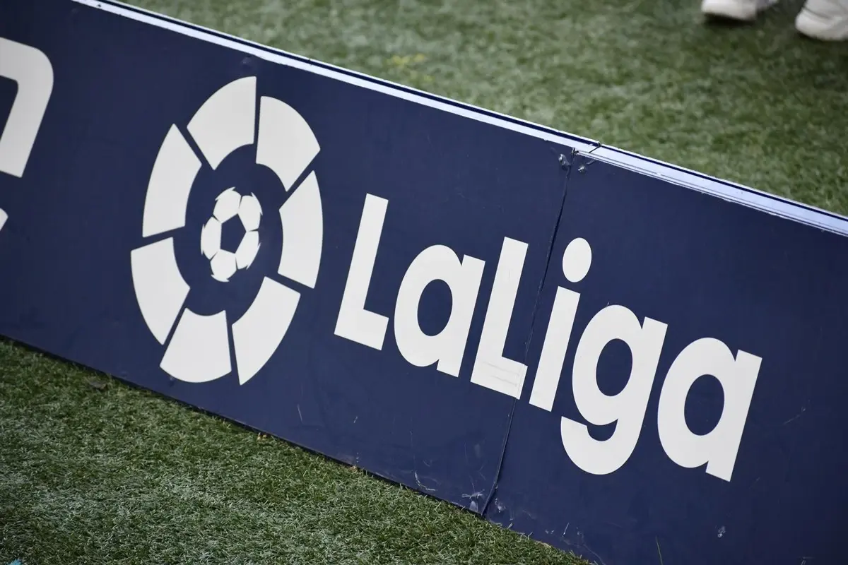 laliga-chce-wprowadzic-czip-w-pilce-i-w-pelni-automatyczny-system-ofsajdu-fifa-wyrazila-zgode